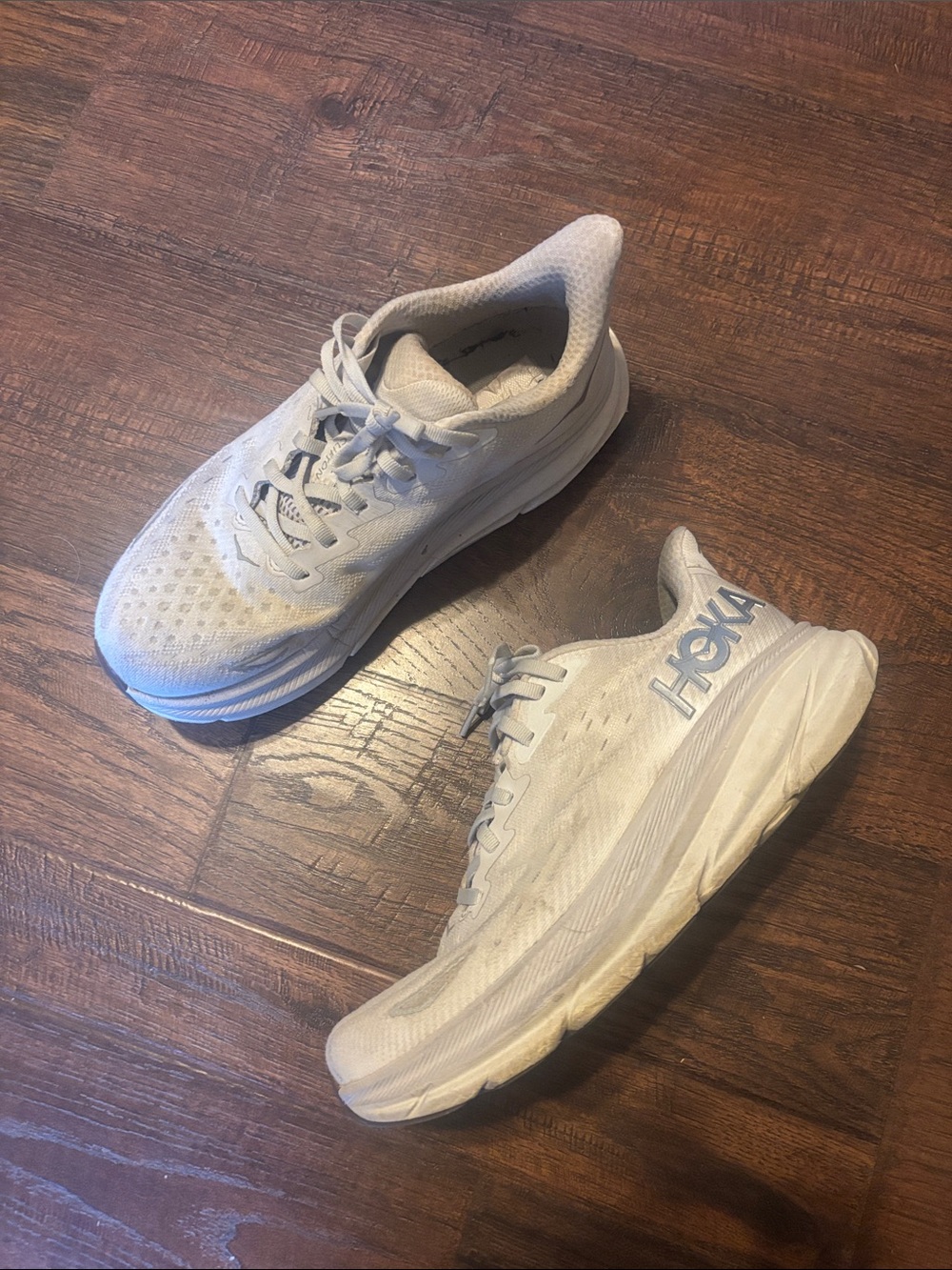 Hoka Clifton 9 shoes size 9B White/Light Gray Running Shoes - Picture 3 of 10